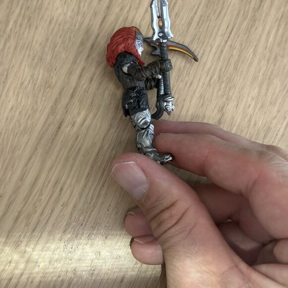 Fortnite Ice vs Fire MOLTEN VALKYRIE Figure Micro Series 2.5 inch - Picture 2 of 11